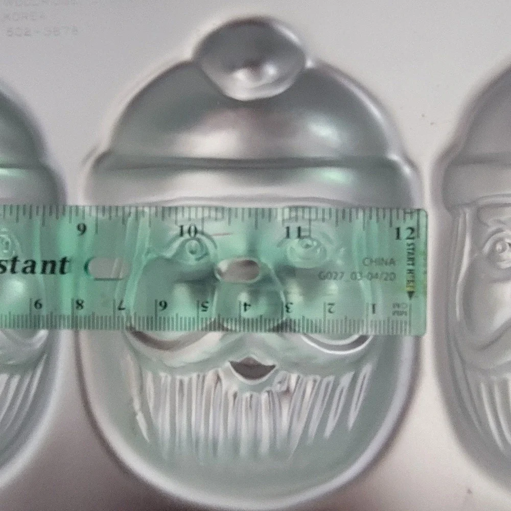 Vtg 1983 Wilton Mini Santa Claus Cake Pan 6 Molds 502-3878 Aluminum Muffin Jello